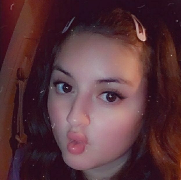 Meet your Posher, Natalie - Picture 2 of 7